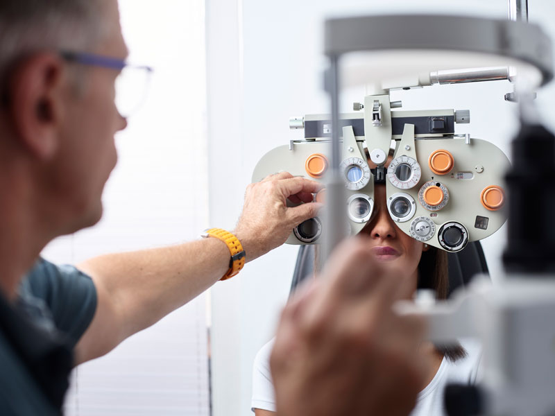 The Difference Between an Optometrist, Ophthalmologist & Optician